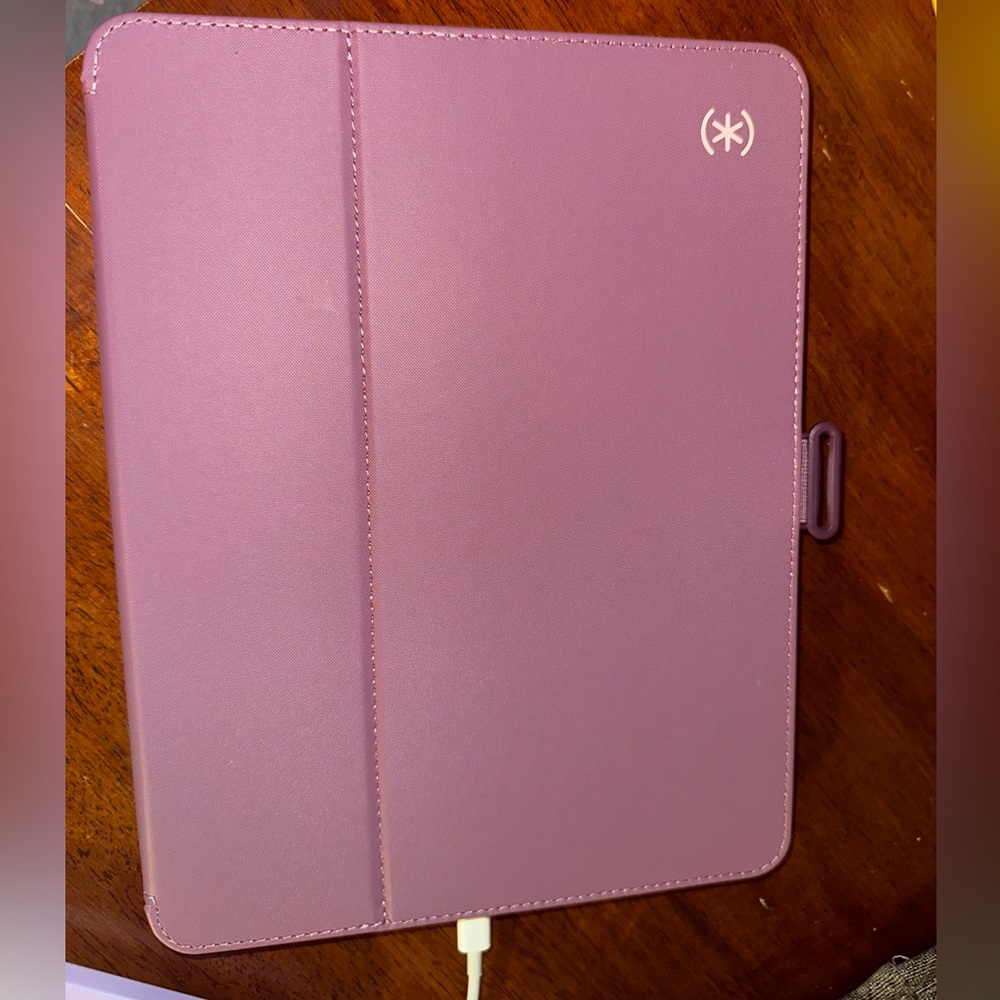 Speck Lavender Tablet Cover fits iPad Air 11-inch